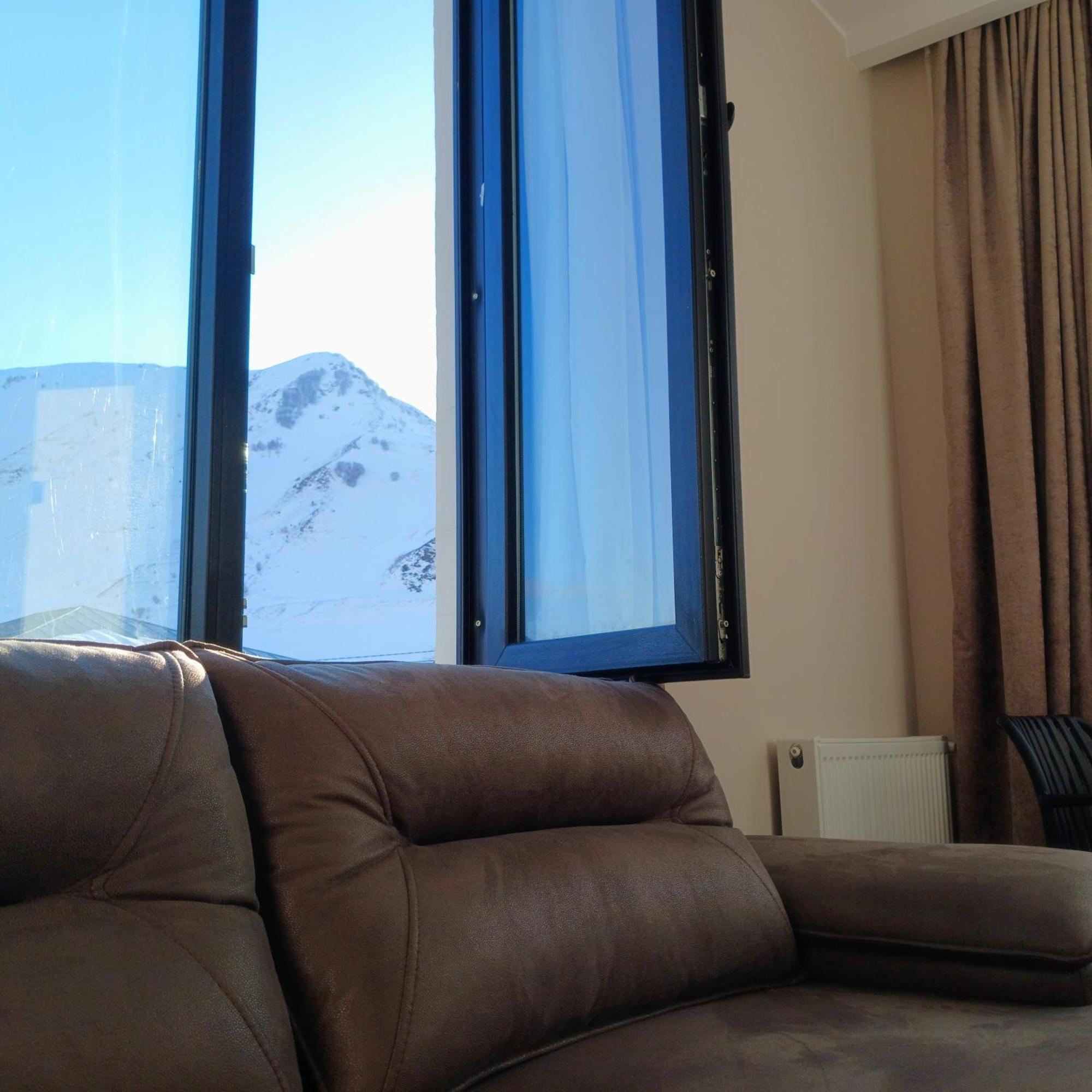 Agre Kazbegi Hotel Achkhoti Eksteriør billede